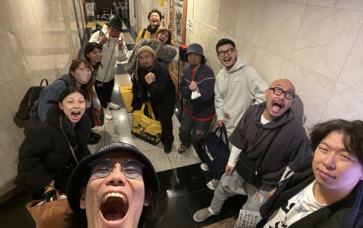 過去一、盛り上がったんじゃないでしょうか！
さるフェス、サイコー！
KPR／開幕ペナントレース with TSUTCHIE
『本当のABBA、知りませんか？』
でしたぁー！
#さるフェス #しりあがり寿 #tsutchie #KPR開幕ペナントレース #本当のABBA知りませんか？