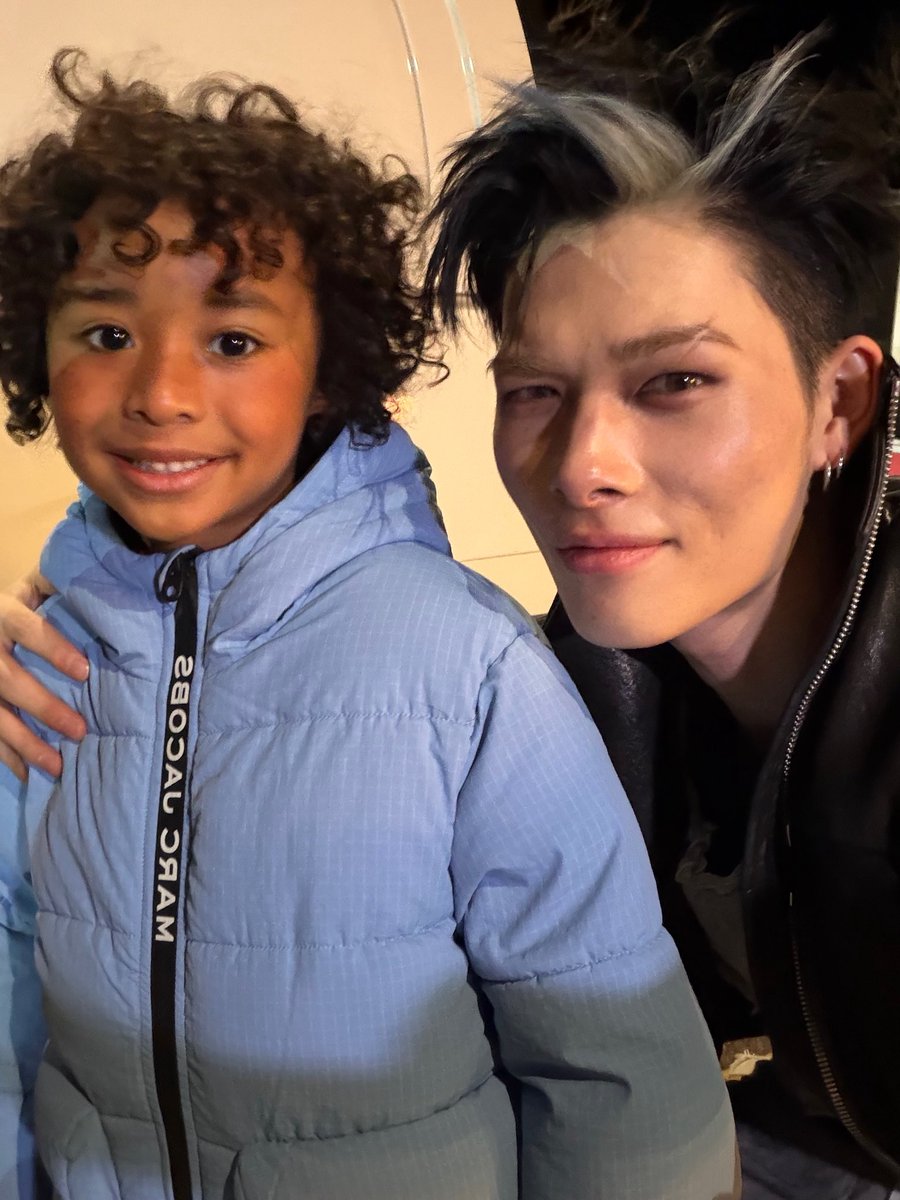 AsiaEnhypen's tweet image. WVRS | 260117

#NI_KI 🌟 wrote a post:

Main character of ‘knife’

#니키 #ENHYPEN #엔하이픈 @ENHYPEN_members @ENHYPEN