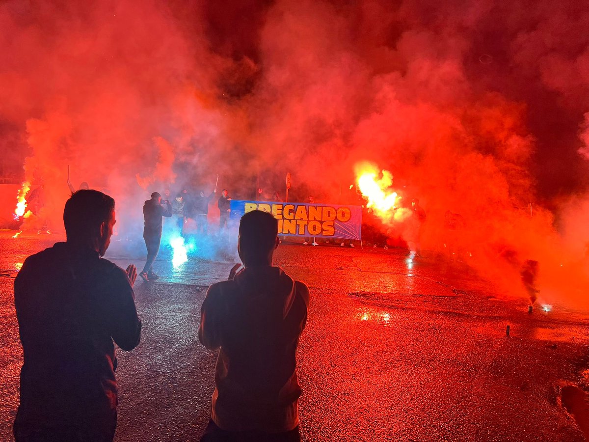 Sin palabras 🥹 Emprendemos el viaje a Santander con el corazón lleno y con las maletas cargadas de ilusión 🧳💛💙

¡¡GRACIAS, <a href="/ultranaciente/">Grupo Ultra Naciente</a>!! 

#SiempreAvante 💪🏼 #LaUniónHaceLasPalmas #SeremosMásUnión #RacingLasPalmas