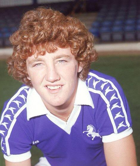 The Extreme Football Enthusiast tweet media