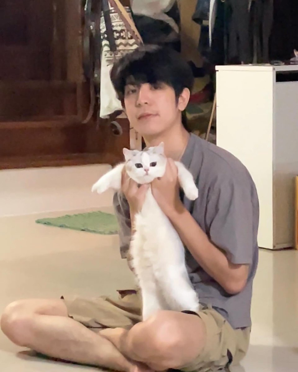 myouzzzi's tweet image. แป๋วแมว น่ารักจังงง 🐈

; #sea_ta_lay ♡