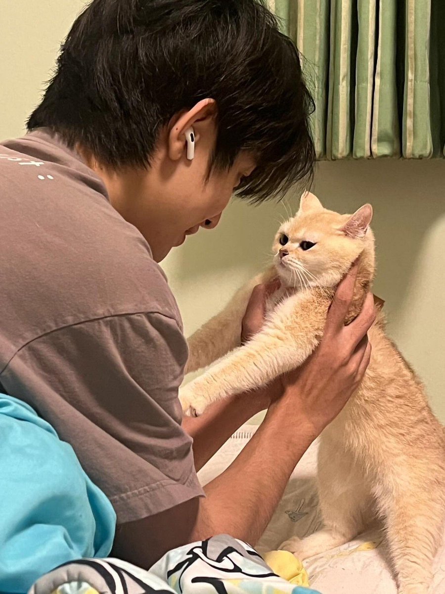 myouzzzi's tweet image. แป๋วแมว น่ารักจังงง 🐈

; #sea_ta_lay ♡