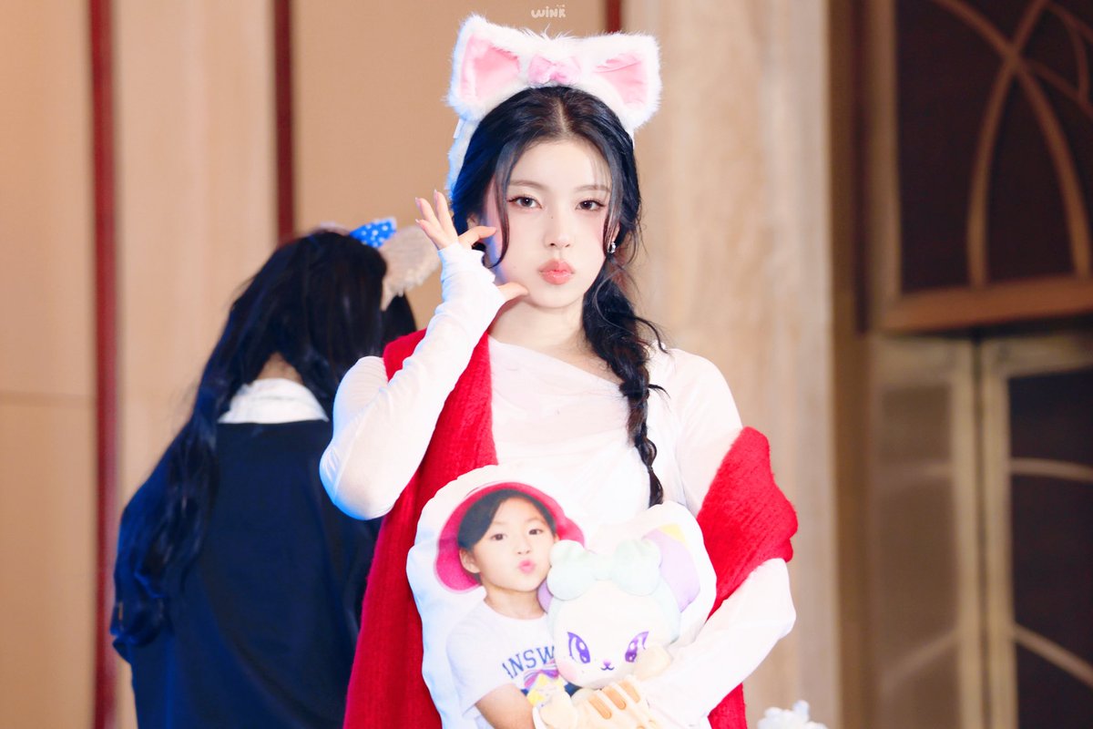 𝕨𝕚𝕟𝕜 ^_−☆ tweet media