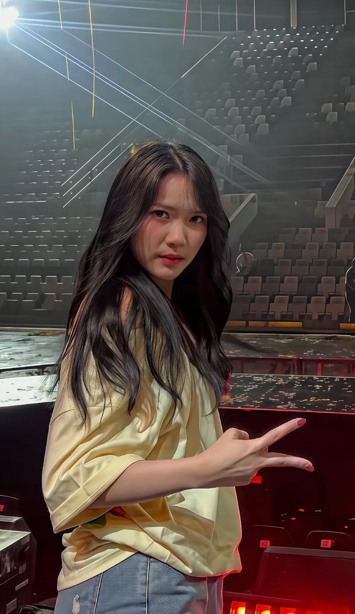 hourlyjkt's tweet image. Marshaa💛