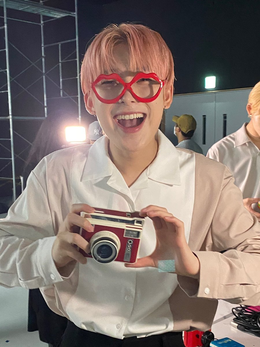 hsjy624's tweet image. 훈찍떤 사진에서 떤에 대한 애정이 묻어나오는게 너무 좋아서 울고싶음