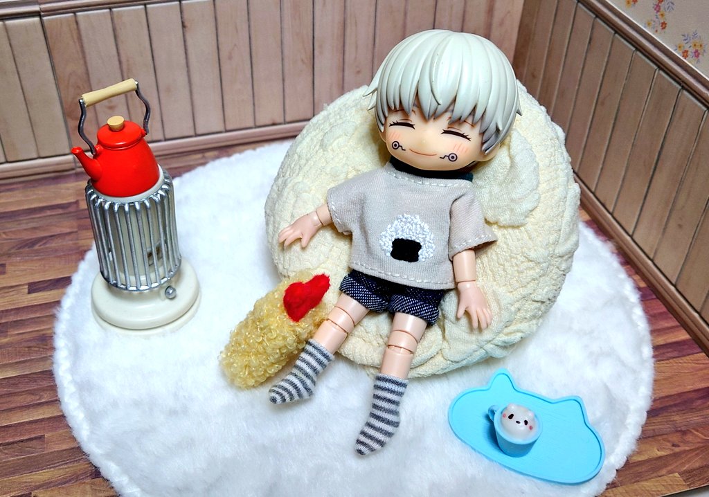 ヌクヌクくつろぐ棘😊

👕こっとん屋さん(<a href="/cotton0314/">こっとん🧶</a>)
👖牧草王国さん(<a href="/bokuso_chimosi/">ちもすぃ@牧草王国</a>)
🧦atelier conueさん(<a href="/atelier_conue/">atelier conue</a>)
☕さくらや さん(<a href="/darcalice_013/">さくらや@アイドール名古屋</a>)
海老天クッション、おすわりクッション:おにく＆おすしさん(<a href="/niku_sushi_nui/">おにく&おすし《通頒→2/8(日)11:00-》</a>)