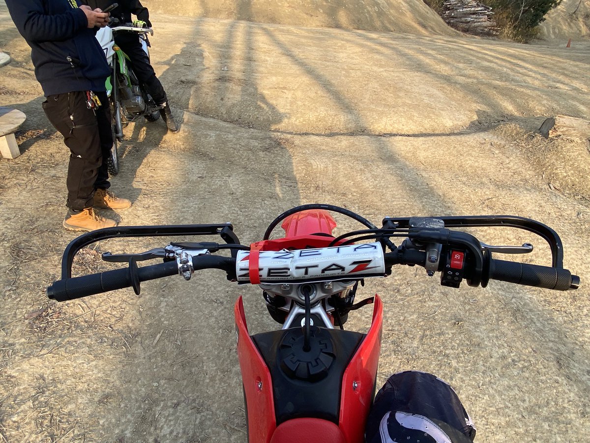 注目‼️未開封❗当時物❗レッドバロン‼️ オマケつき❗ タイチの電熱グローブとやらを購乳してみました🎵 なんてこった持っ