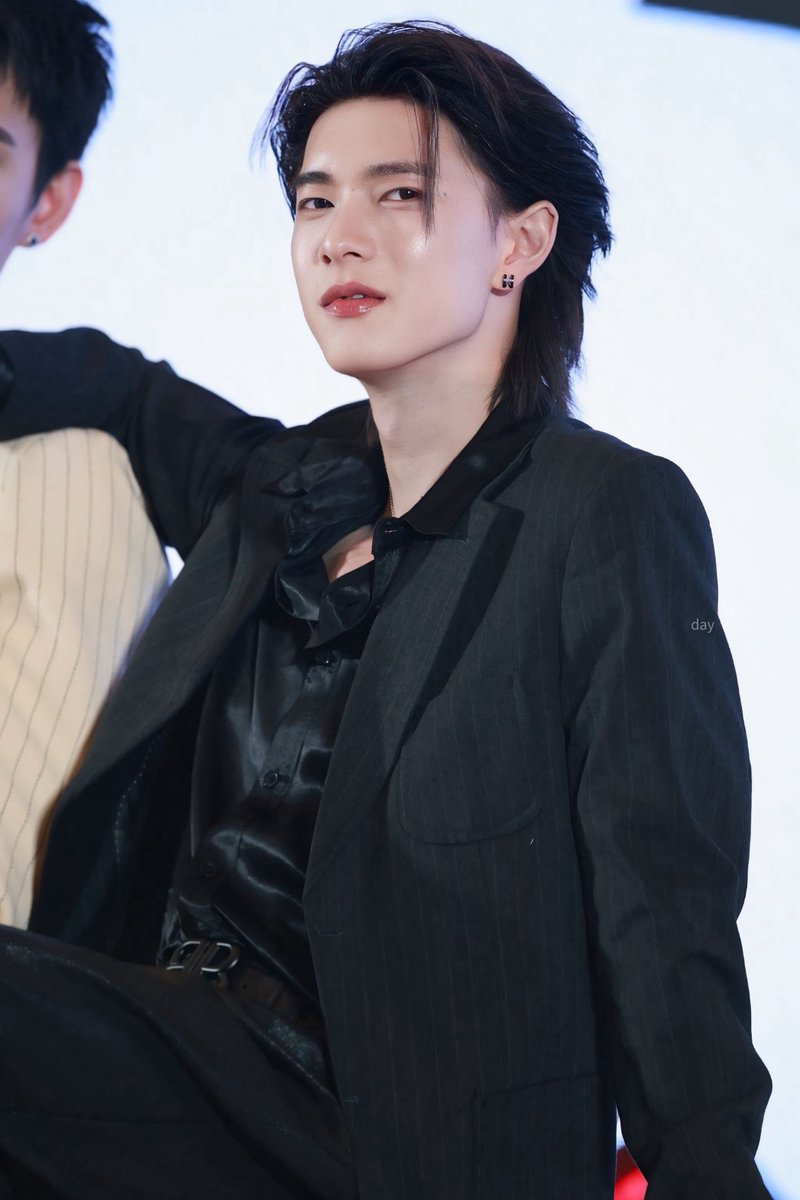 dayday__j's tweet image. 🖤🐶

WINTER PARTY WITH POOHPAVEL 

#StarDreamXPoohPavel
#ppoohkt @ppoohkt