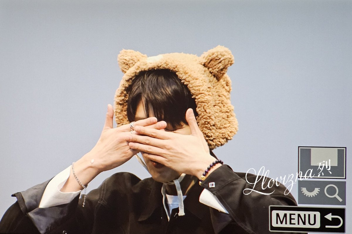 260117 프롬 팬사인회 8차 PREVIEW 

#Llovizna烈의記錄 
#이성열 #성열 #인피니트 
#LEESUNGYEOL #SUNGYEOL #INFINITE