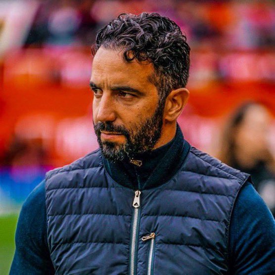 🚨🚨🎙️| Antonio Conte takes shot at Rúben Amorim: 

“Some young coaches nowadays are ARROGANT and don’t want to adapt.”

“They see a young striker (Højlund) struggling, and instead of training him, they blame him.”

“They always complain and blame everyone but themselves, because