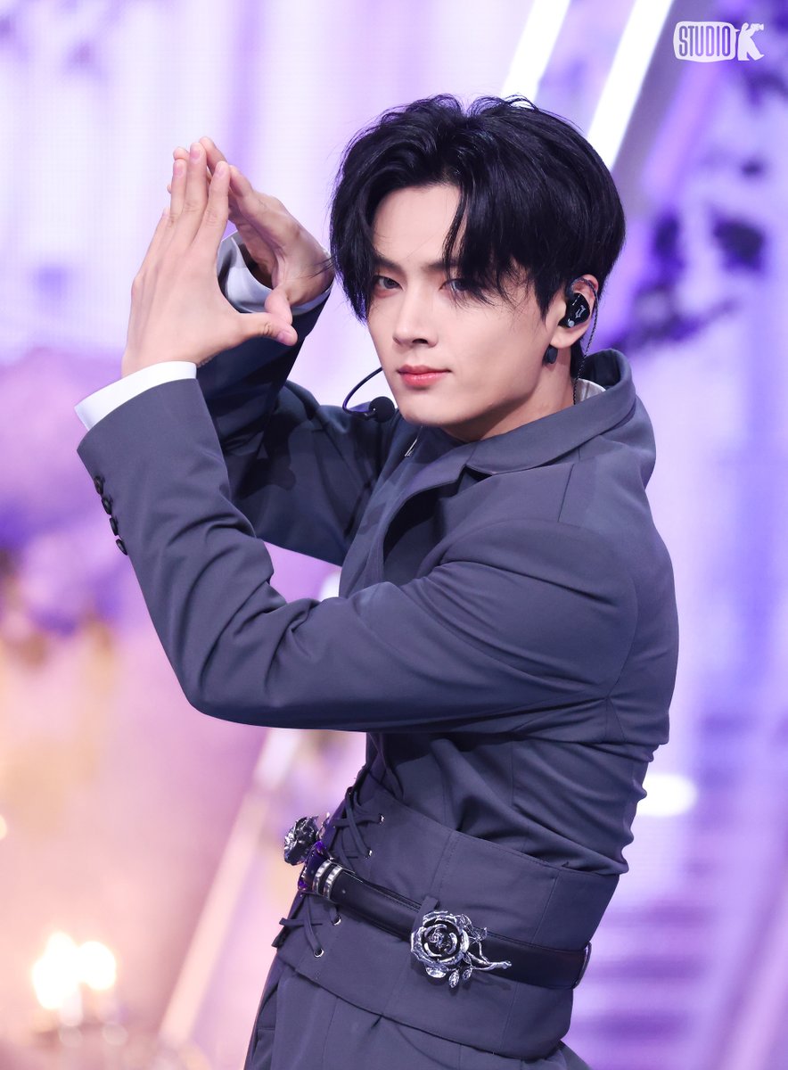 StudioK_twt's tweet image. 🏦 뮤직뱅크 금고 털이 🏦
(Music Bank Behind Photo📸)

#엔하이픈 (#ENHYPEN)
뮤뱅 금고 OPEN✨
@ENHYPEN

#MusicBank #BehindPhoto #StudioK
#뮤직뱅크 #현장스틸 #뮤뱅 #금고털이