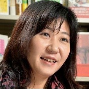 hazukinotaboo2's tweet photo. 国家破壊の協定「TiSA」を報じないマスコミ (アジア太平洋資料センター事務局長 内田聖子氏) https://t.co/TCRhfdeWUY TiSAには現行の自由化の水準を一律に凍結することを義務付けるスタンドスティル条項と一度、民営化すると再公営化出来ないラチェット条項が含まれている。 #StopTiSA #TiSA https://t.co/75AnpgDriS