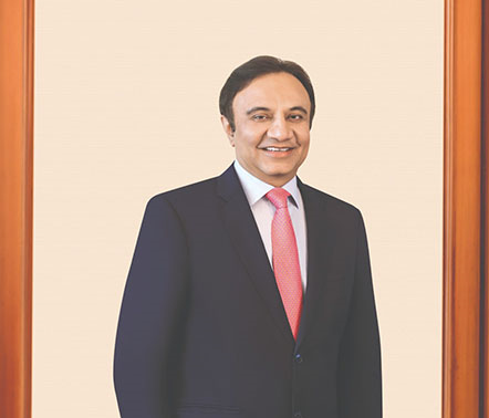 _RituSingh's tweet photo. #BreakingNews| #ICICIBank board approves reappointment of Sandeep Bakhshi as MD &amp; CEO of ICICI Bank for another 2 years w.e.f Oct 4, 2026 to Oct 3, 2028

Reappointment subject to RBI, shareholders' approval 

Alert: Bakhshi's current term was to end on Oct 3, 2026

@CNBCTV18Live https://t.co/HQBb3dM0Pm