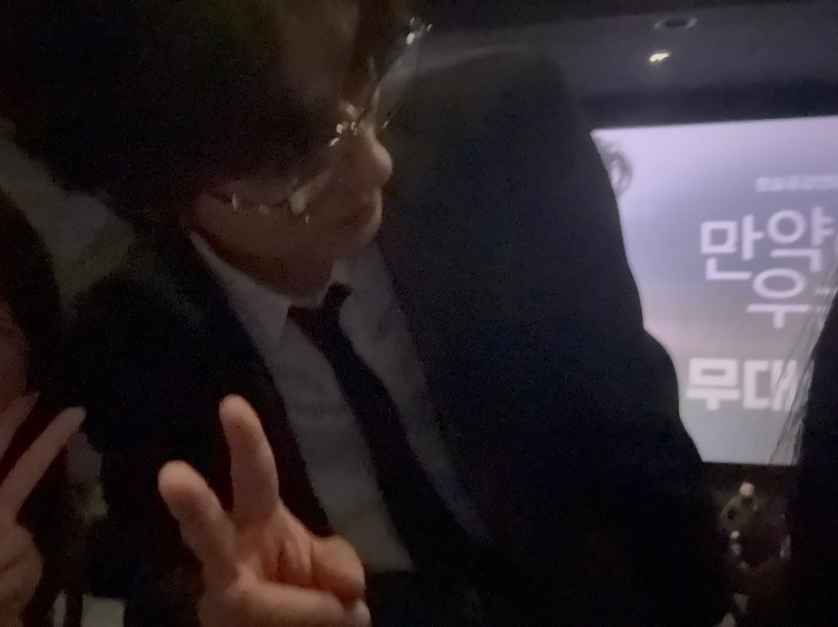 아니구교환이내앞을지나갔어ㅠㅠㅠ
진짜 수컷의 대표임ㅠㅠㅠㅠㅠㅠ