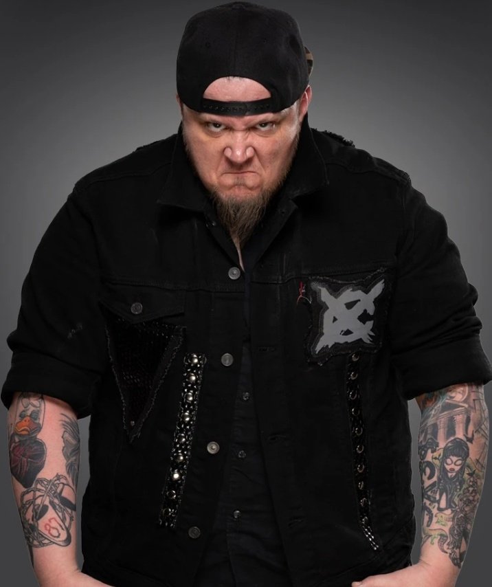 The_yellowbone's tweet image. Can TNA make him head of creative. I wanna see something