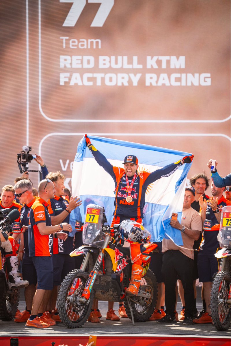 LBenavides77's tweet image. 🏆