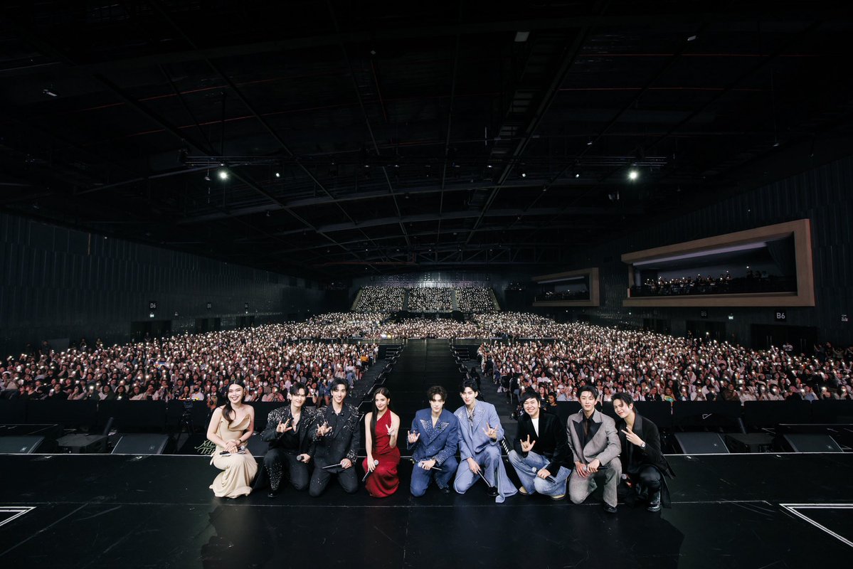 GMMTV's tweet image. ขอบคุณทุกคนที่ร่วมเดินทางมาด้วยกันตลอด 10 ตอนที่ผ่านมา ขอบคุณที่มาสร้างความทรงจำร่วมกัน หวังว่าการเดินทางครั้งนี้จะพิเศษและอยู่ในใจของทุกคนตลอดไป ❤️ #MeAndTheeSeriesFinalEP

พรุ่งนี้ยังมีความสนุกของ "ME AND THEE AFTER PARTY" กันต่อ แล้วมาเจอกันนะครับคนดื้อ 

สำหรับคืนนี้…