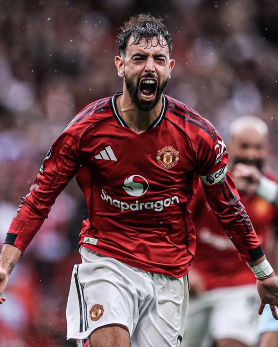 azalameri's tweet image. والله ما أخفيكم سعيد بعودة برونو كلاعب رقم 10 ❤️❤️ مبروك يا مانشستراوية ❤️❤️