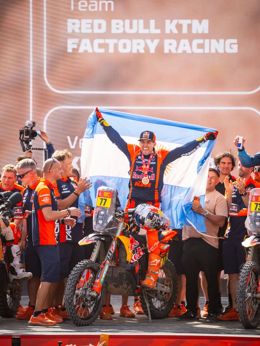 elmejordelresto's tweet image. Ahora entiendo un poco porque el resto de sudamerica nos odia en términos deportivos.

Un país tercermundista de menos de 50 millones de habitantes que queda en el culo del mundo vive sacando deportistas que pelean y ganan los eventos más importantes del planeta.

No lo pueden…