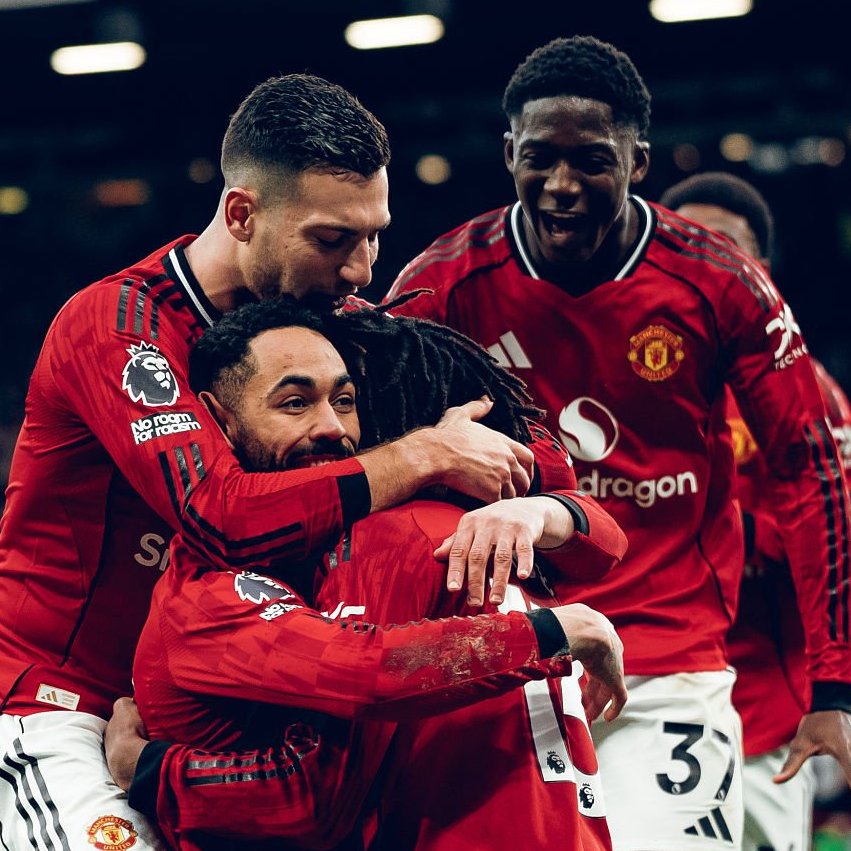 centregoals's tweet image. 🚨🚨| Manchester United 𝐄𝐍𝐃 Man City’s 13 game unbeaten run in all competitions.
