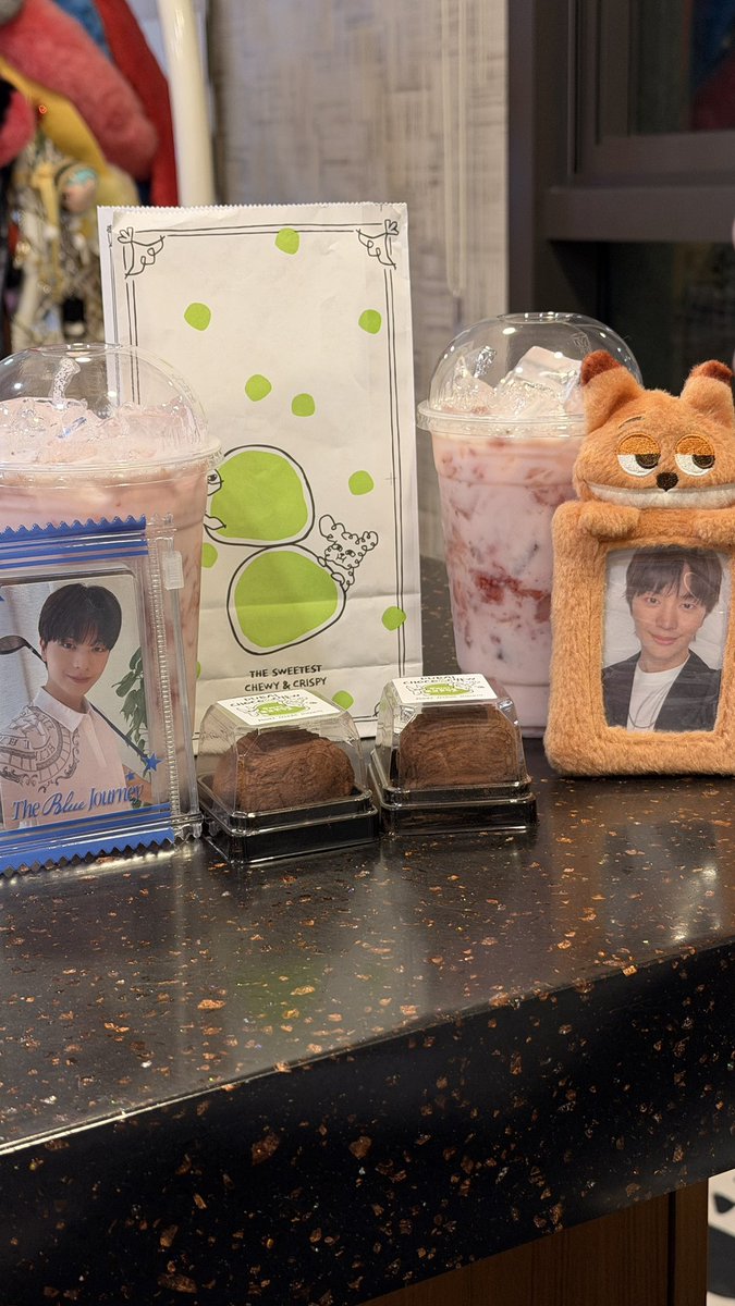 맛있는 게 추천해 줘서 고마웡♡ 
크랩 Delicious😋😋😋😋😋😋
<a href="/BTOB_6SJ/">육성재</a> #육성재