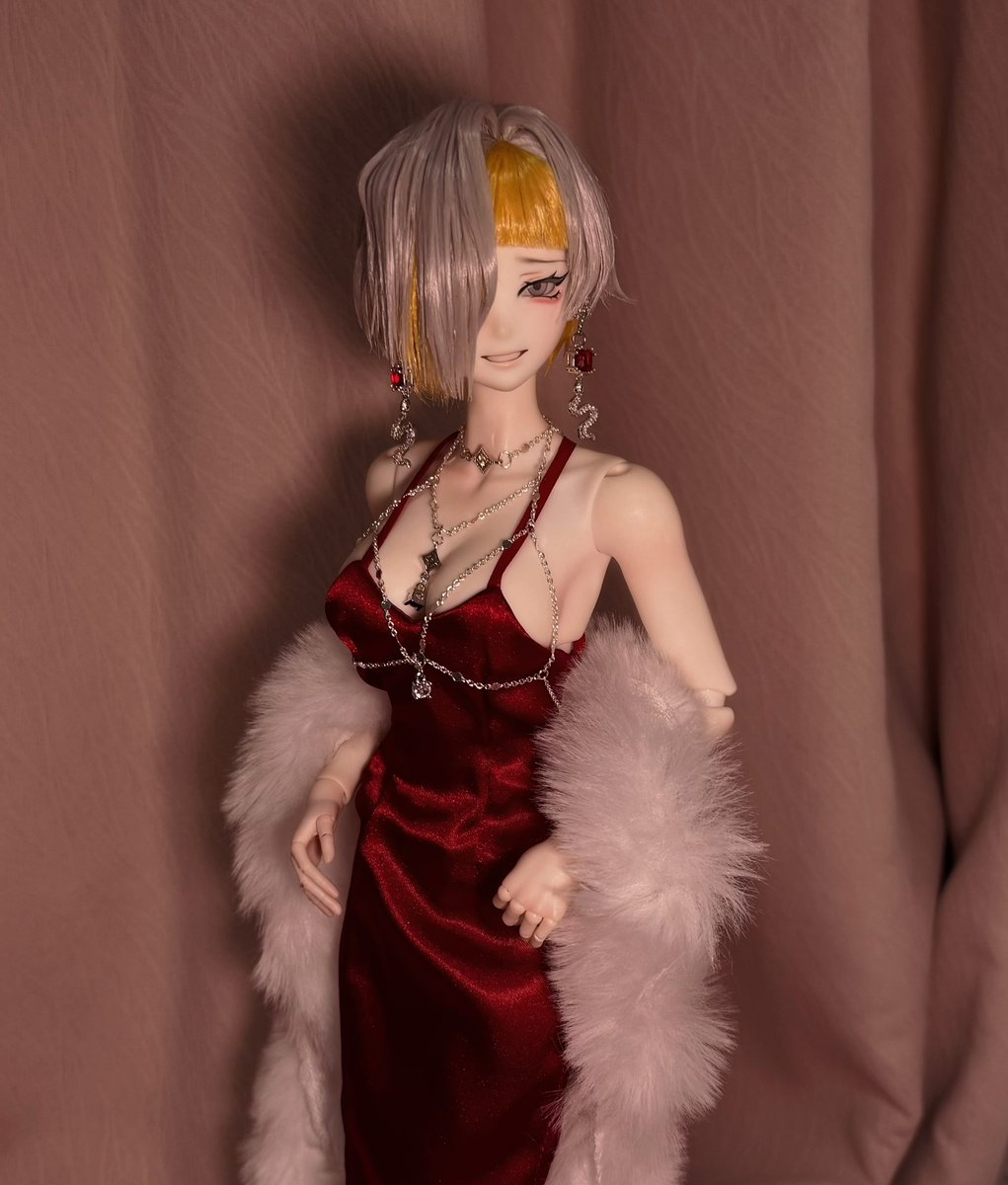 Clara_Rossi615's tweet image. red❤️