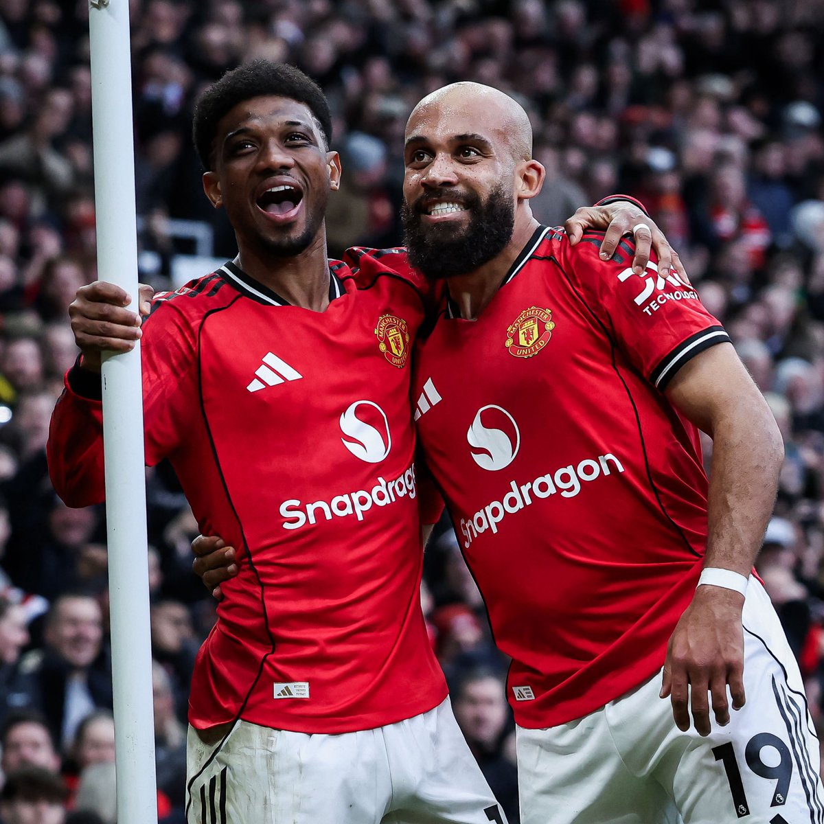 centredevils. tweet media