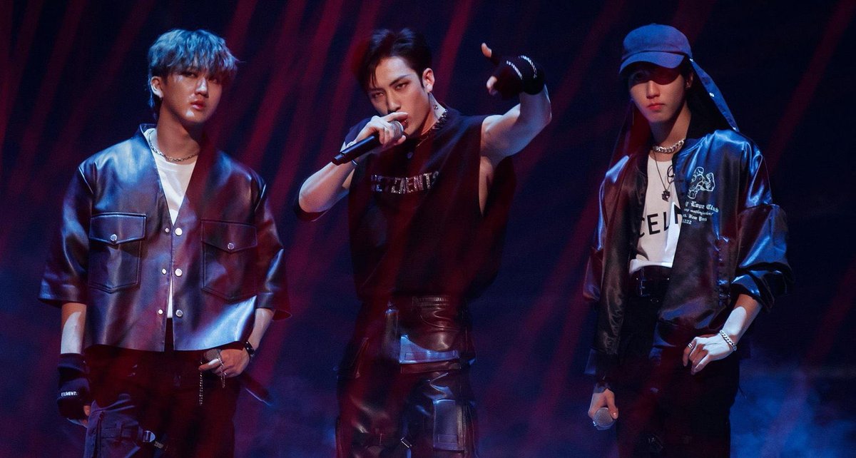 From SoundCloud uploads in the dorms to producing global anthems. 9 years of blood, sweat, and tears to build this legacy. I am so proud of our masterminds! 🐐🔥

3RACHA LOCKED AND LOADED
#9YEARS_3MINDS_1LEGACY 
#3RACHA_9주년_축하해 
<a href="/Stray_Kids/">Stray Kids</a>