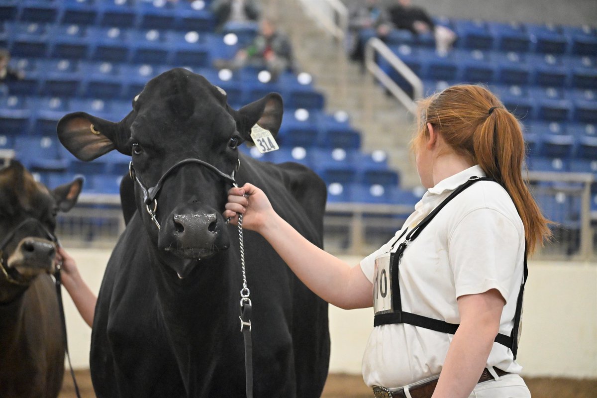 PA Farm Show Complex tweet media