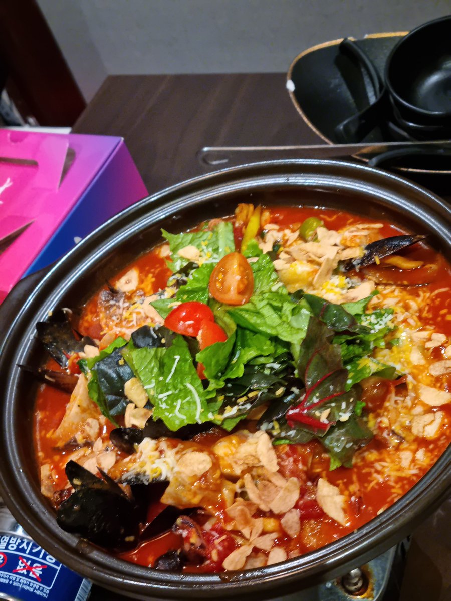 #오르야밥먹어 #밥탱유람시 #디온밥조 #밥보스
칭구들이랑 생일파티 🥳