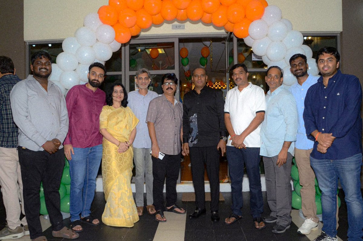 akshay_sriram_'s tweet photo. #ShuddhVilas Expands Globally
Malaysia’s MP #DatukSaravanan inaugurated the Cyberjaya branch- the brand’s second outlet after Hyderabad.
#Shashikanth #Sriram #ShuddhVilasMalkajgiri
@PROSaiSatish https://t.co/UCXGlaBNxc