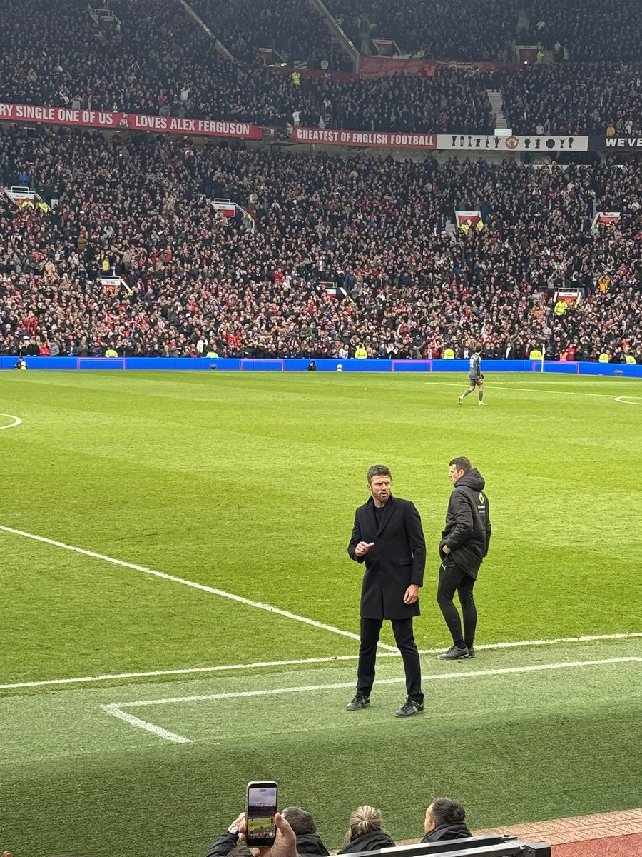 mufcaways_'s tweet image. Michael Carrick that’s the tweet