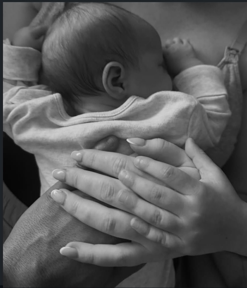 ggsf4ever's tweet image. Axel -2021💙     /                Alanis -2026 🩷

#perrie