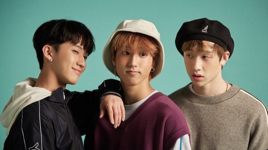 gnabnahcpics's tweet image. the most powerful trio 🌟🌟

3RACHA LOCKED AND LOADED
#9YEARS_3MINDS_1LEGACY 
#3RACHA_9주년_축하해 @Stray_Kids