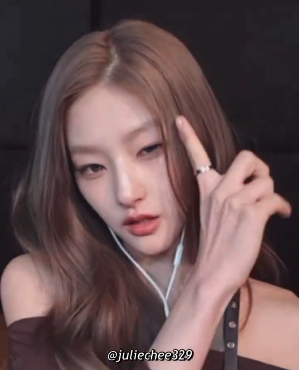 청 tweet media