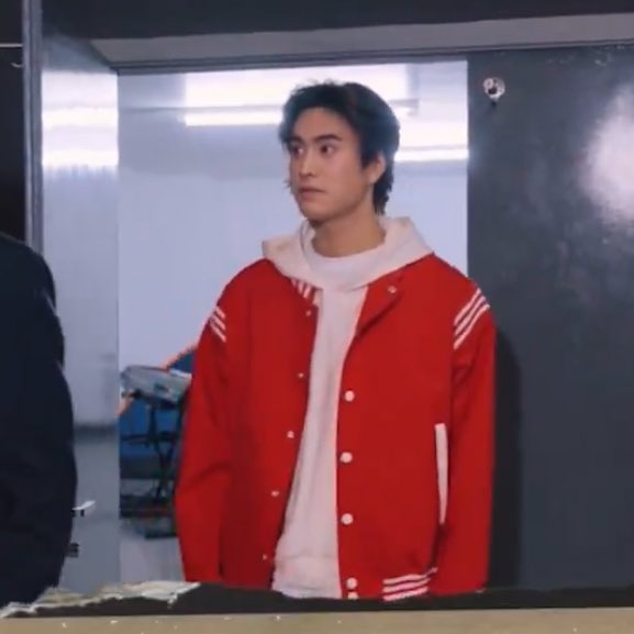 อันนี้แอคติ้งหรือตกใจจริง คือน้องดูช็อคจริงอะ  ตาโตตัวแข็ง น้องเจมมมม 555555555 

#MeAndTheeSeriesFinalEP
#Gemini_NT #เจมีไนน์