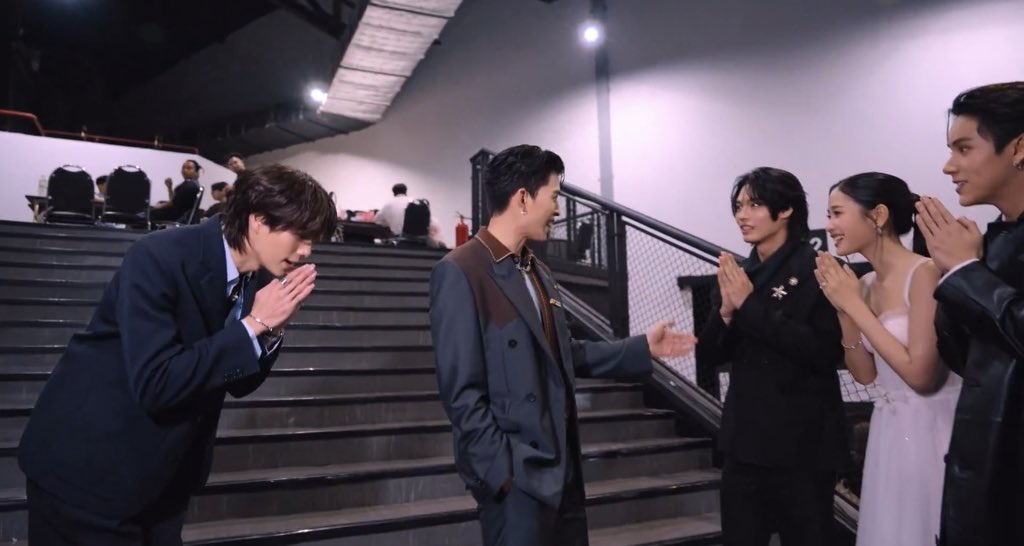 PorPorY1's tweet image. คนอื่นยังพอทน วินเมไหว้ กุจารั่ว 555555555555555555 คือผู้ถือหุ้นตัวจริงนะนั่ง 555555555555555555

#MeAndTheeSeriesFinalEP