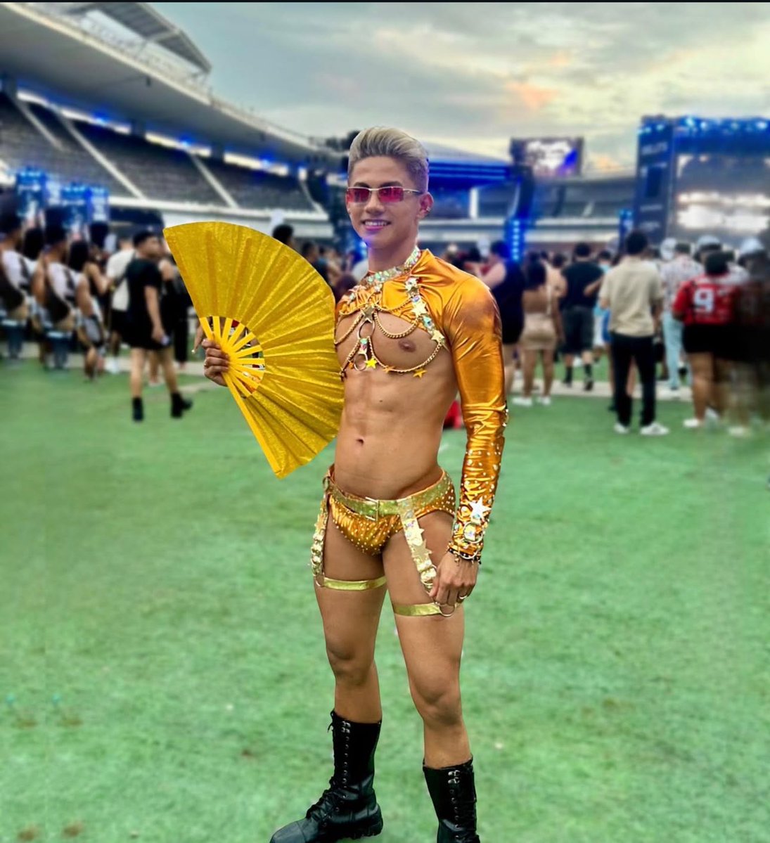 fonteanittabr's tweet image. ensaios da anitta é o met gala das gays