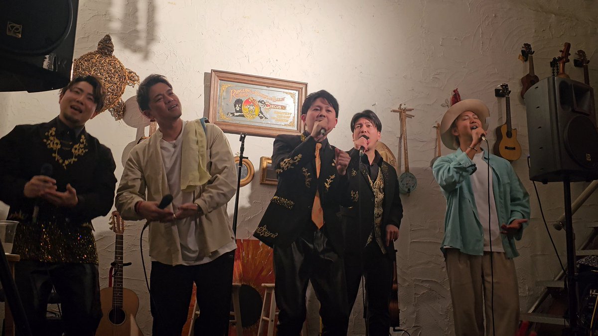 guminchu02's tweet photo. 好きと好きの共演は
しあわせ無呼吸でした🫶✨
歌うま達の唯一無二な歌声と沖縄テイストなミュージック。
そして沖縄料理も堪能して騒ぎまくりました🤣
あーー幸せ!!
#5th_elements
#Zuttoiru
#大きな輪 https://t.co/24pq1hQddw