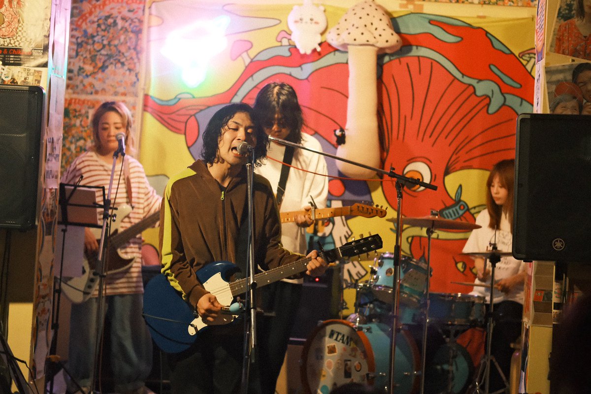 阿佐ヶ谷mogumogu、ぺきんだっくすとニーネのツーマン、ご来場の皆様ありがとうございました！最高だったなあ！！遠方から来てくださった方もいて嬉しかったです。みんなありがとうね。

明日は阿佐ヶ谷ロンサムで弾き語り！！こちらも見応えあるので是非。来て損ない。