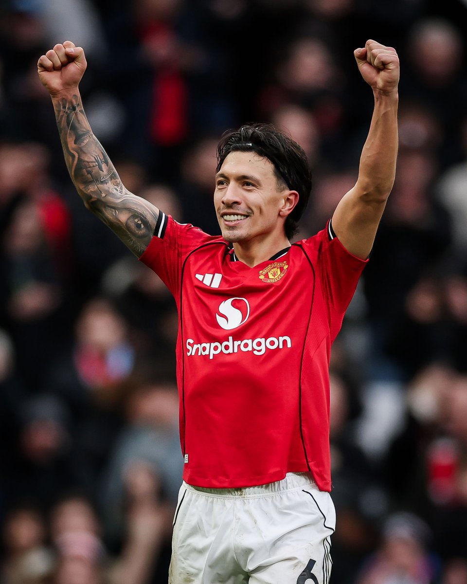 brfootball's tweet image. Manchester is red 💥