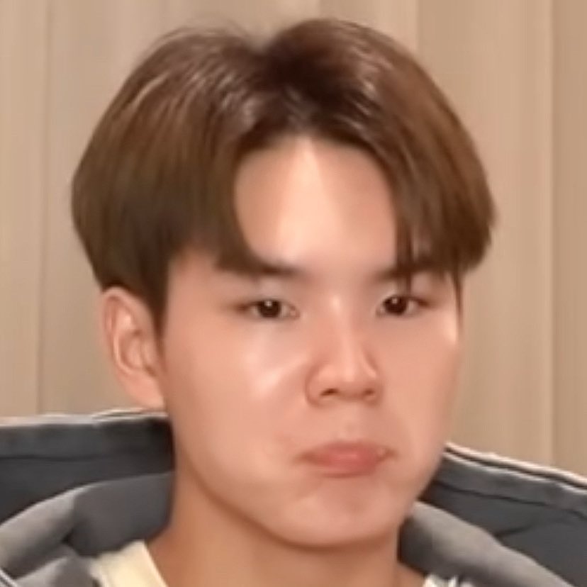 butterntp's tweet image. แวร์อาร์ยู~~~~~~~~~~~~~~~~~~~~~🤨😭🤲🏻