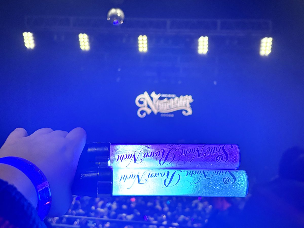 yeah00823's tweet image. まったく何も書けなくなった。みんながくれた感動はこれだけではない。2日間の参戦が終わった、また次回会おう。😭
 #Neuweltfahrt_大阪追加公演DAY2