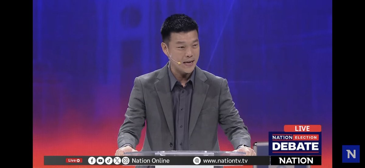 สำหรับผม คุณณัฐพงษ์ได้พิสูจน์ความกล้าหาญ หลักการ และจุดยืนให้ได้เห็นแล้ว ว่าคุณไม่ได้มีมันน้อยไปกว่าคุณธนาธร หรือคุณพิธาเลยครับหัวหน้า
#พรรคประชาชน4️⃣6️⃣