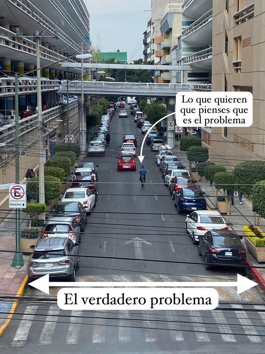 Señora que camina (@getsegar) on Twitter photo 