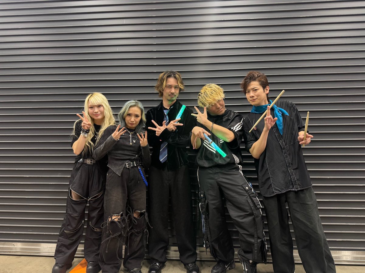 邦楽 WAKAZAEMON バンドメンバー紹介で1人だけフルネームじゃなかったWAKAZAEMONさんだ