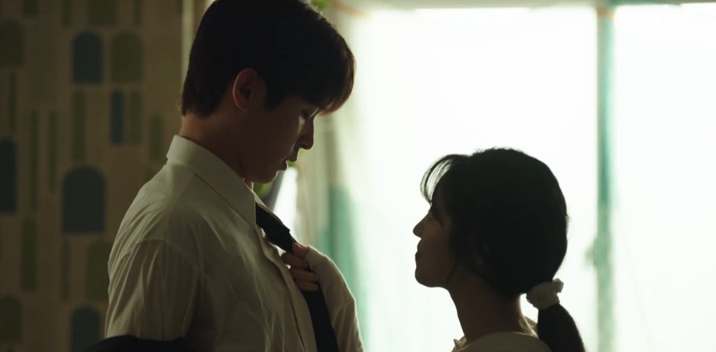 cinedahyun's tweet image. not sure if it’s on purpose, but most scenes, if not, all scenes of hyeon &amp;amp; junseo living together is giving newly weds—filtered and way too perfect. in comparison to the other pairings who had their own arguments and openly communicated. and that frustrates me. #LoveMe