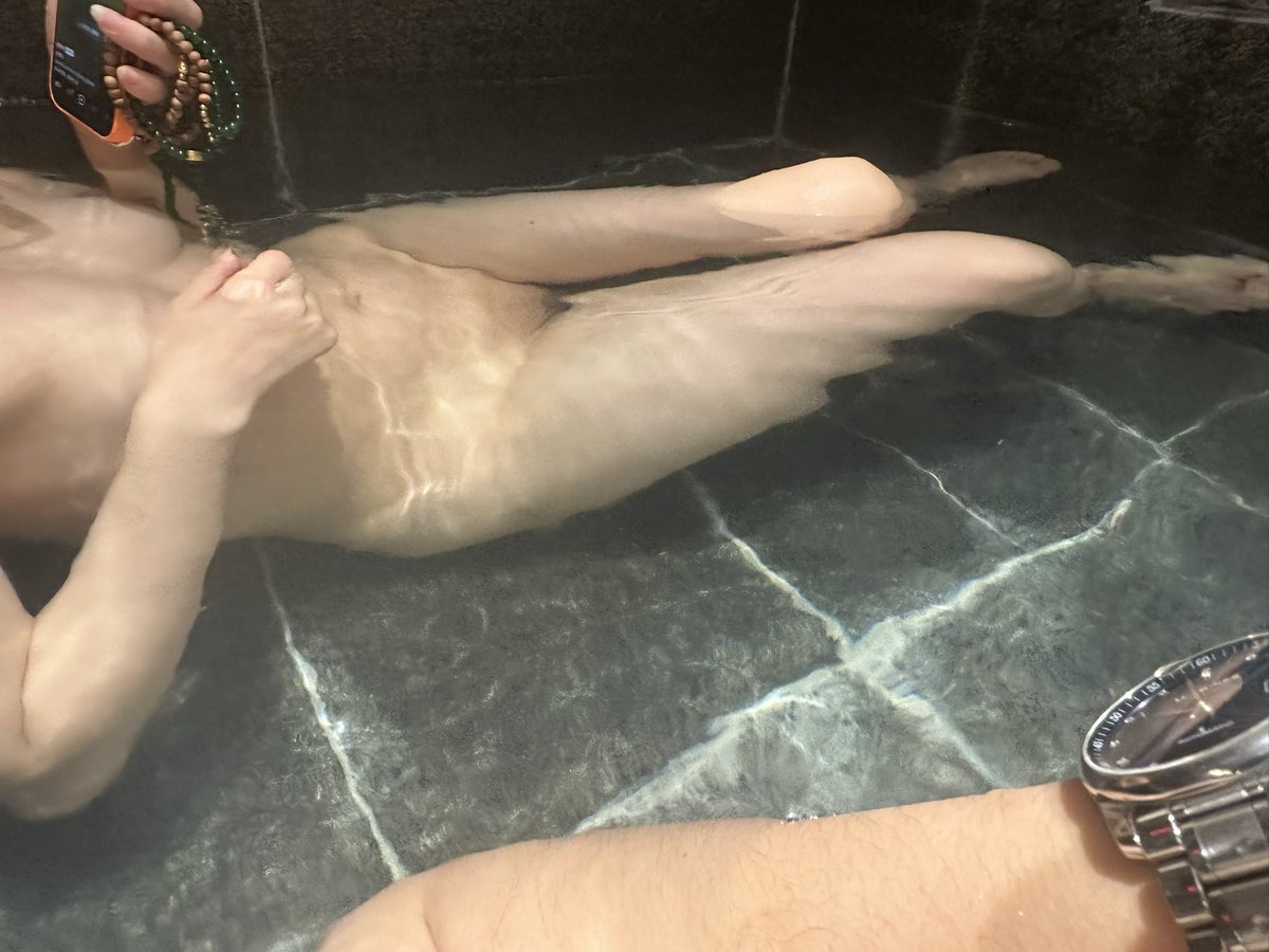 没眼看 tweet media