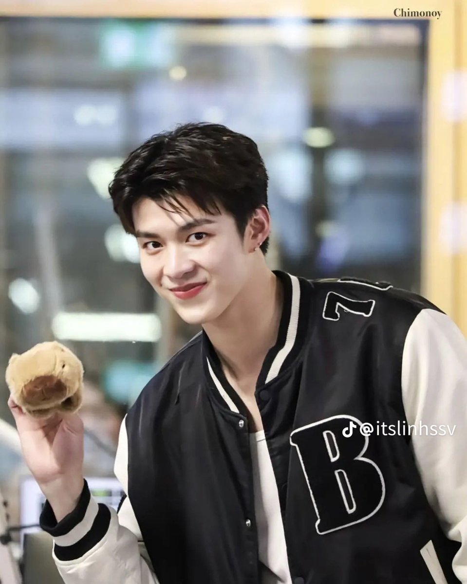 Pawanru01453395's tweet image. คิดถึงฝันดีนะครับ🌙

@nichameen8 
#Meennicha8
#มีนนิชคุณ