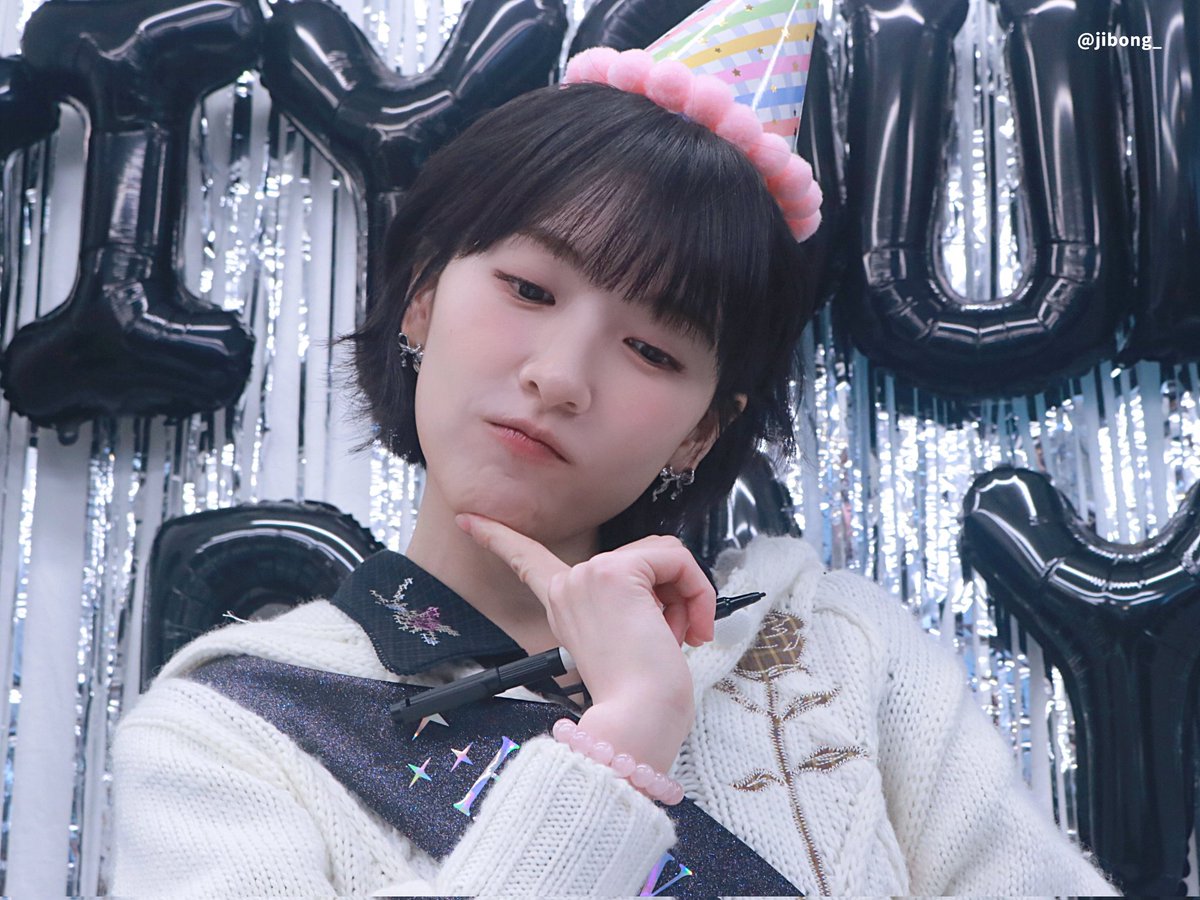 오늘 하루만큼은 지영이가 주인공!
지영아 생일 축하해 😆🎂

#HappyJiyoungDay2026
#지영이로_시작되는_한해_0118